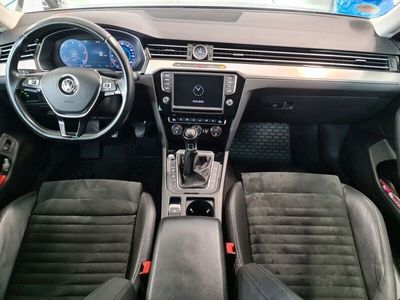 gebraucht VW Passat Variant 2.0 TDI SCR 140kW BMT Highlin...
