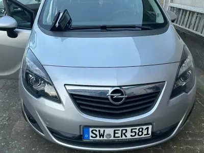 Gebraucht Opel Meriva S 120 PS (88 kW) 2010 Silber Van / Kleinbus