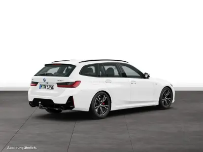 Usata BMW 330e Comfort Edition 292 CV (214 kW) 2025 Bianco Station wagon