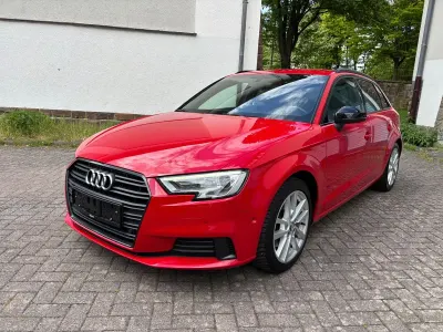 Gebraucht Audi A3 Sport 150 PS (110 kW) 2020 Rot Limousine