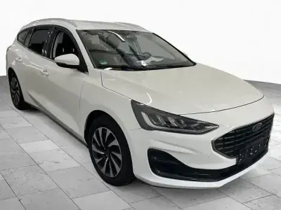 Gebraucht Ford Focus Titanium 140 PS (102 kW) 2023 Frozen white Kombi