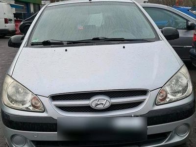 Second-hand Hyundai Getz 67 CP (49 kW) 2009 Argintiu Hatchback