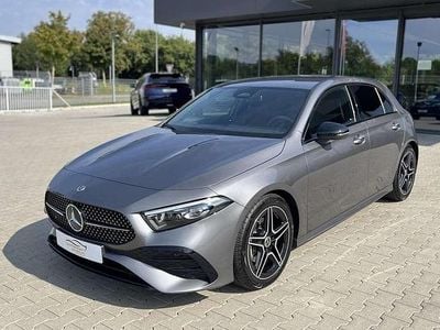 Gebraucht Mercedes A200 Night 150 PS (110 kW) 2024 Mountaingrau  met. Kombi