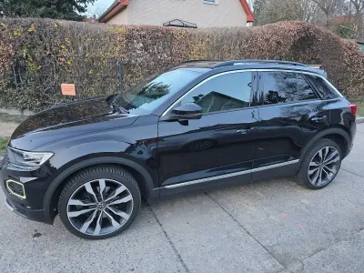 Gebraucht VW T-Roc Beats 150 PS (110 kW) 2021 Schwarz SUV