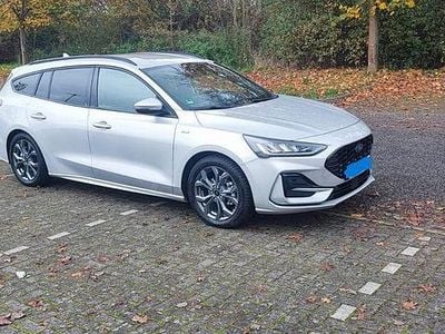 Gebraucht Ford Focus ST-Line 125 PS (91 kW) 2024 Grau Limousine