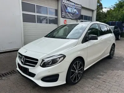 Gebraucht Mercedes B180 122 PS (89 kW) 2016 Weiß Van / Kleinbus