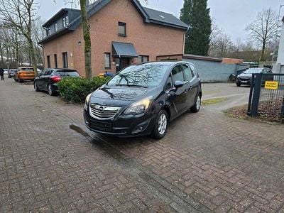 Schwarz Gebraucht 2012 Opel Meriva Van / Kleinbus | 2.850 € (Guter Preis)