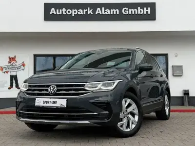 Gebraucht VW Tiguan Elegance 190 PS (139 kW) 2023 Grau SUV