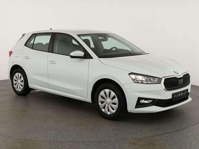 Neu Skoda Fabia Selection 95 PS (69 kW) 2025 Moon white metallic Kleinwagen