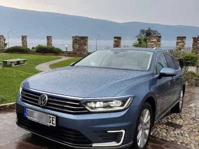 Gebraucht VW Passat GTE 218 PS (160 kW) 2016 Blau Kombi
