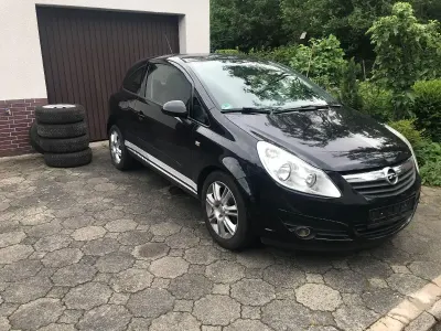 Używany Opel Corsa Sport 90 KM (66 kW) 2007 Czarny Hatchback