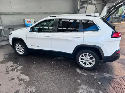 Gebraucht Jeep Cherokee 140 PS (102 kW) 2015 Weiß SUV