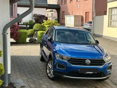 Gebraucht VW T-Roc Style 150 PS (110 kW) 2021 Blau SUV