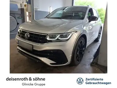 Gebraucht VW Tiguan R-line 150 PS (110 kW) 2023 Reflexsilber metallic SUV
