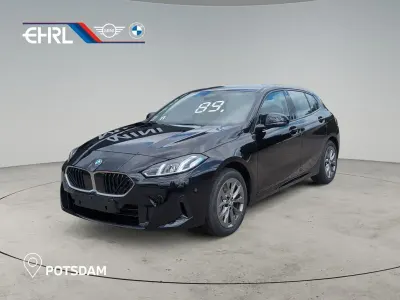 Neu BMW 120 Performance 170 PS (125 kW) 2026 Schwarz Kleinwagen