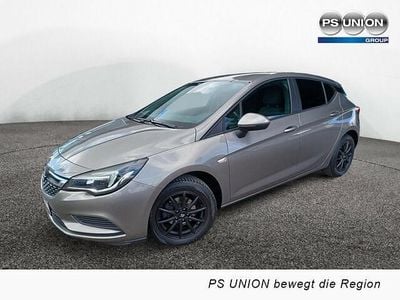 Gebraucht Opel Astra Edition 101 PS (74 kW) 2017 Beige Limousine