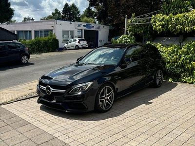 Mercedes C63 AMG