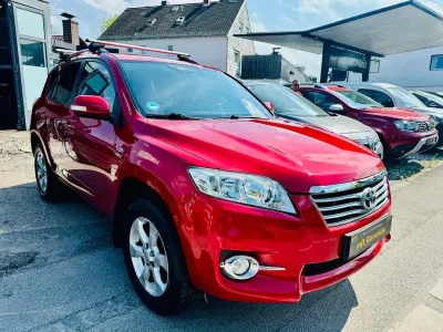 Gebraucht Toyota RAV4 Executive 150 PS (110 kW) 2011 Rot SUV