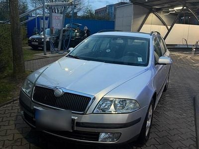 Gebraucht Skoda Octavia 140 PS (102 kW) 2007 Silber Kombi