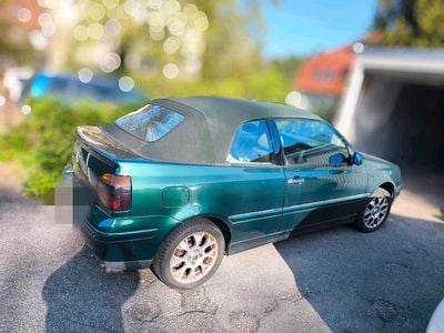 Second-hand VW Golf Cabriolet 101 CP (74 kW) 2000 Verde Cabrio