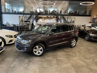 Gebraucht VW Tiguan LOUNGE 150 PS (110 kW) 2015 Grau SUV