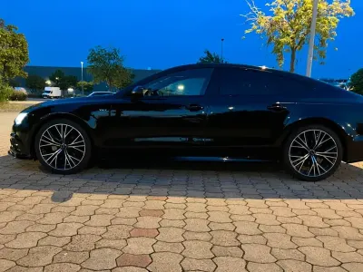 Gebraucht Audi A7 Sportback Competition 326 PS (239 kW) 2017 Schwarz Kleinwagen