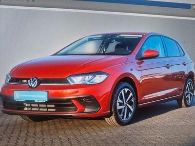 Gebraucht VW Polo Active 95 PS (69 kW) 2023 Rot Kleinwagen
