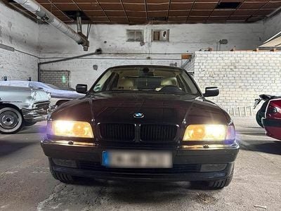 BMW 740