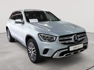 Gebraucht Mercedes GLC300de 194 PS (142 kW) 2021 Hightechsilber metallic SUV