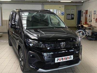 Neu Peugeot Rifter GT 131 PS (96 kW) 2025 Perla nera schwarz Van / Kleinbus