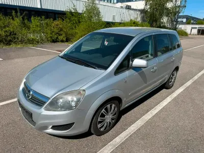 Gebraucht Opel Zafira 125 PS (91 kW) 2010 Grau Van / Kleinbus
