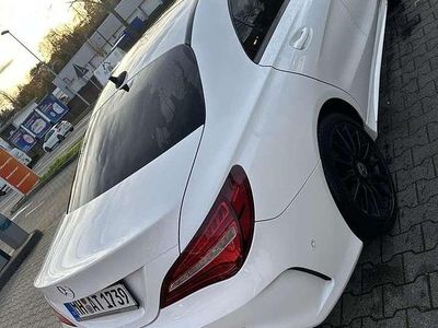 Usata Mercedes CLA220 AMG line 170 CV (125 kW) 2018 Berlina
