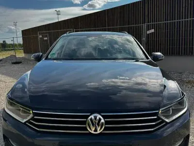 Gebraucht VW Passat Comfortline 150 PS (110 kW) 2016 Grau Kombi