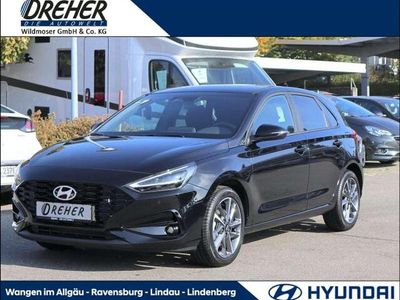 Abyss black Gebraucht 2025 Hyundai i30 Advantage Kleinwagen | 24.390 € (Etwas zu teuer)