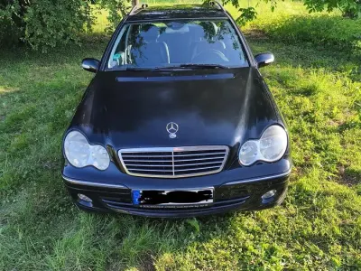 Gebraucht Mercedes C220 Avantgarde 150 PS (110 kW) 2004 Blau Kombi