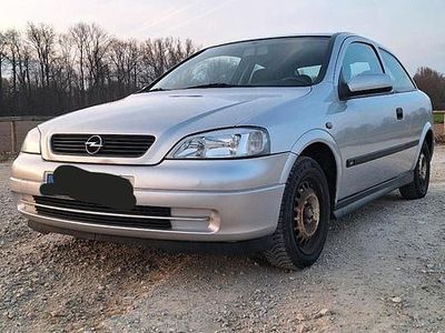 Second-hand Opel Astra 75 CP (55 kW) 1999 Argintiu Berlinǎ