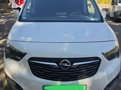 Gebraucht Opel Combo Edition 76 PS (55 kW) 2019 Weiß Van / Kleinbus