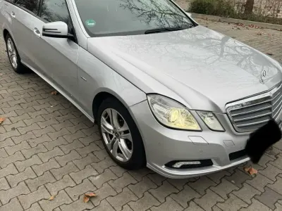 Gebraucht Mercedes E350 231 PS (169 kW) 2010 Silber Kombi