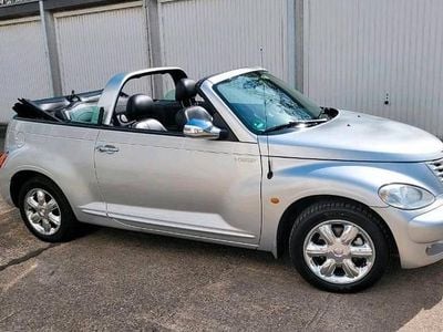 Usado Chrysler PT Cruiser 143 HP (105 kW) 2005 Prateado Cabrios