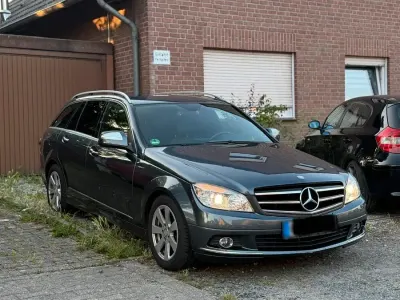 Gebraucht Mercedes C320 224 PS (164 kW) 2007 Grau Kombi