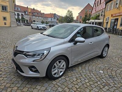 Gebraucht Renault Clio V 140 PS (102 kW) 2020 Silber Limousine