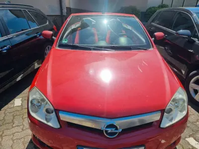 Gebraucht Opel Tigra Enjoy 90 PS (66 kW) 2005 Rot Cabrio