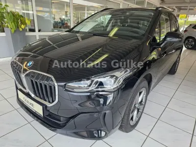 Gebraucht BMW 218 Active Tourer Sport Line 136 PS (100 kW) 2025 Schwarz Van / Kleinbus