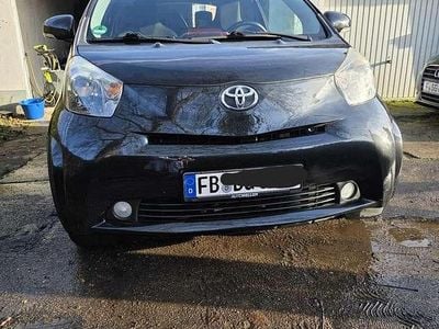 Gebraucht 2011 Toyota iQ Basis Kleinwagen | 7.000 € (Etwas zu teuer)