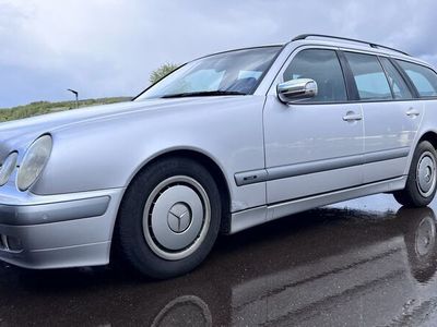 gebraucht Mercedes E200 KOMPRESSOR T ELEGANCE