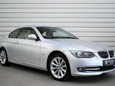 Gebraucht BMW 335 Sport Line 306 PS (225 kW) 2012 Titansilber Coupé