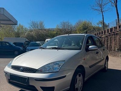 Usata Ford Focus 74 CV (54 kW) 2003 Grigio Berlina