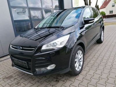 gebraucht Ford Kuga Titanium 2.0d 4x4 Leder Bi-Xenon