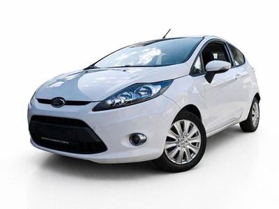 Gebraucht Ford Fiesta 60 PS (44 kW) 2012 Weiß Kleinwagen