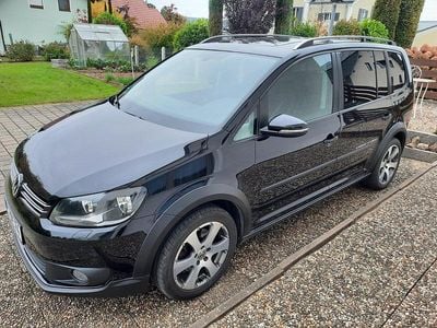 VW Touran Cross
